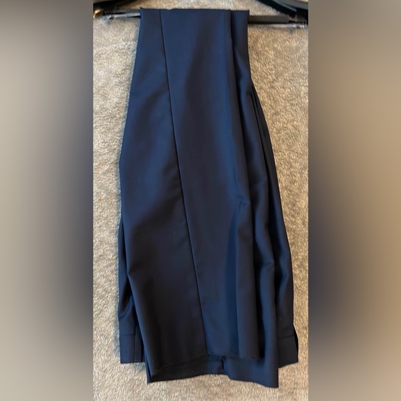 3 Piece Suit - Picture 2 of 4